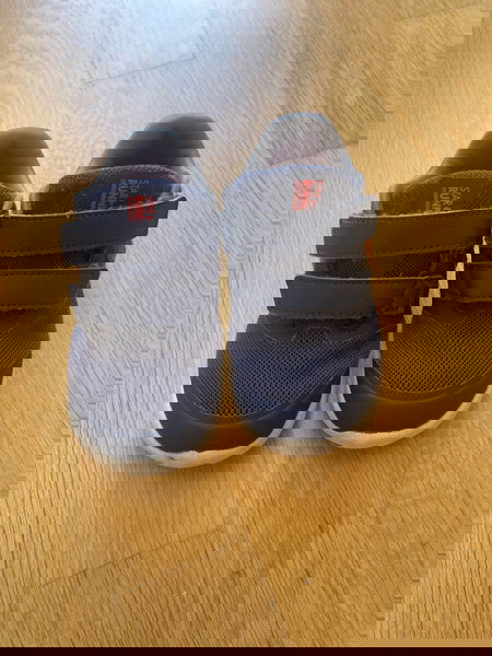 Nike runner shoes , size 25