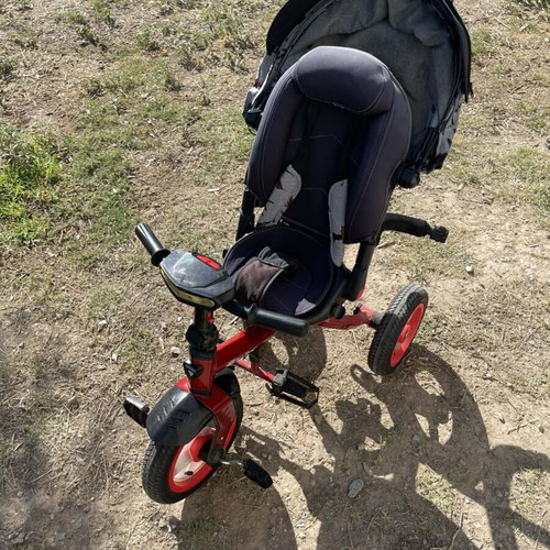 Children's tricycle bike