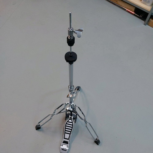 Hi-Hat βάση Remo βαρέως τύπου με ρύθμιση swivel και δώρο πιατίνι crash 16" Turkey καινούργια