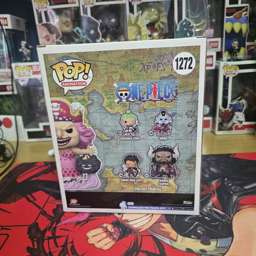 Funko Pop One Piece Delux #1272 Big Mom With Homies like new