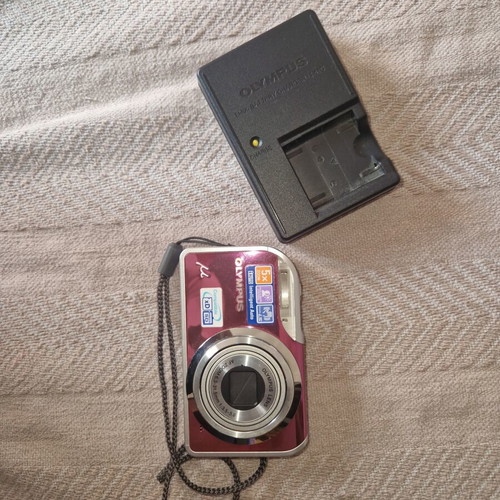 Olympus camera like new, fully functional
