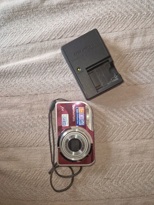 Olympus camera like new, fully functional