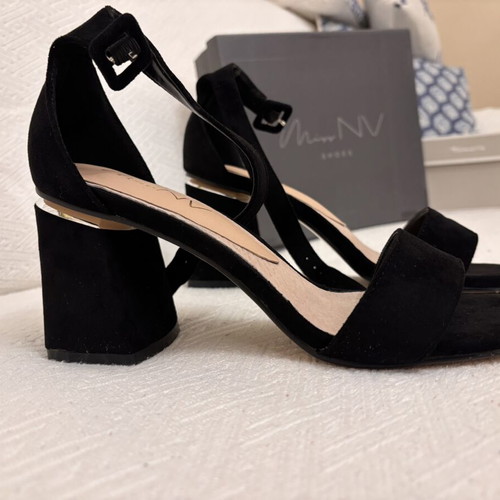 Miss Nv women's sandals size 39 new