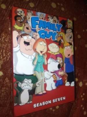 Family Guy DVD like new, complete season 7 with Greek audio and subtitles