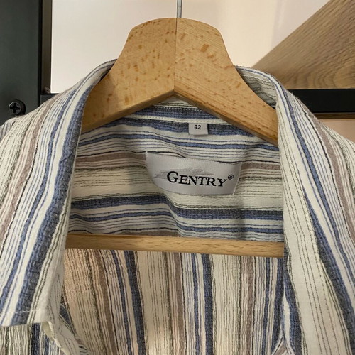 Vintage shirt intact, size 42