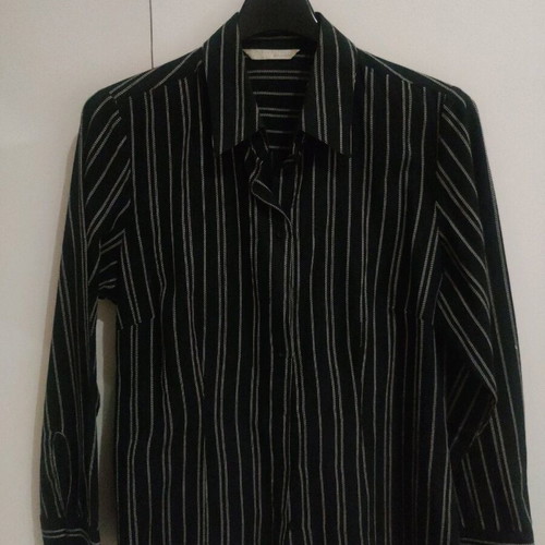 Striped shirt black like new, size L