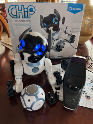Wowwee Robot Chip 0805 used
