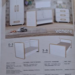 Convertible Baby Crib Set like new with mattress and accessories