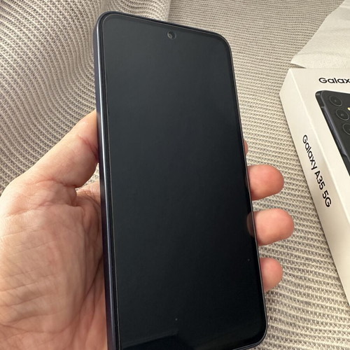Samsung Galaxy A35 5G smartphone like new, 6GB RAM, 128GB