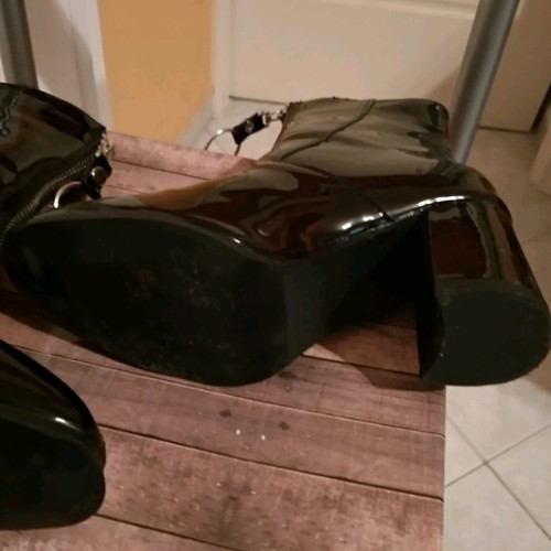 Patent leather ankle boots used, black, size 36, 7cm heel