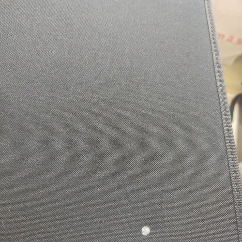 Fabric case for 120 CD/DVD like new with zipper and handle