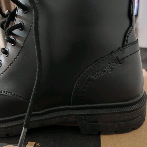 Wrangler men's boots new, size 42, black