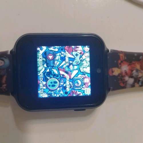 Avengers kids smartwatch like new with touch screen and camera