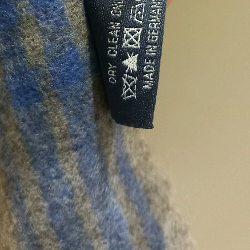 Marc o Polo men's wool scarf like new, gray