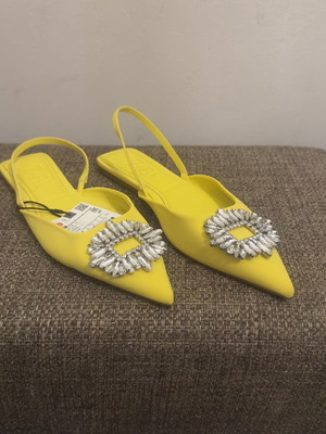 Zara ballerinas size 37 new, yellow