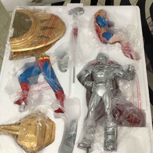 Superman Family 2-Part Statue new, collectible set DC Direct