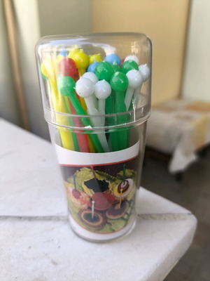 Plastic vintage toothpicks like new