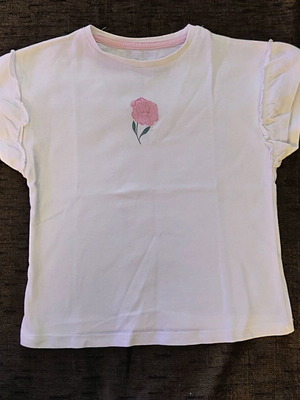 Children's T-shirt for 4-5 years like new, white and pink, size 110 cm