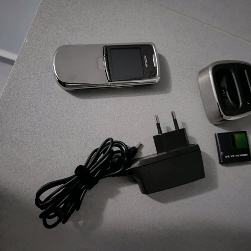 Nokia 8800 used with 2 extra batteries and charger
