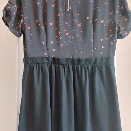 Short-sleeve dress used, size M, with zipper