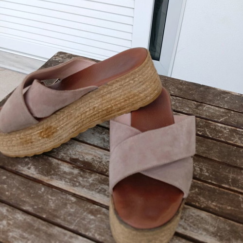Toutounis slippers like new, double sole with crossed suede strap size 37 beige brown