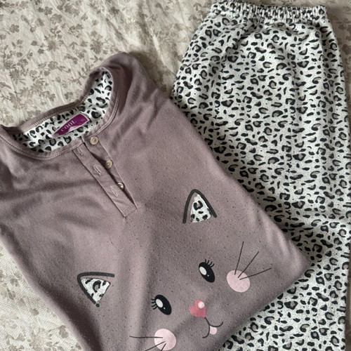 Cool pajama set like new, beige, size XL