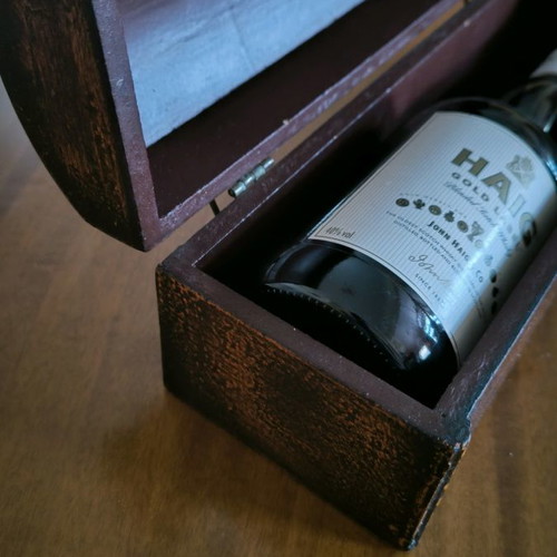 Vintage wooden wine case hand-painted