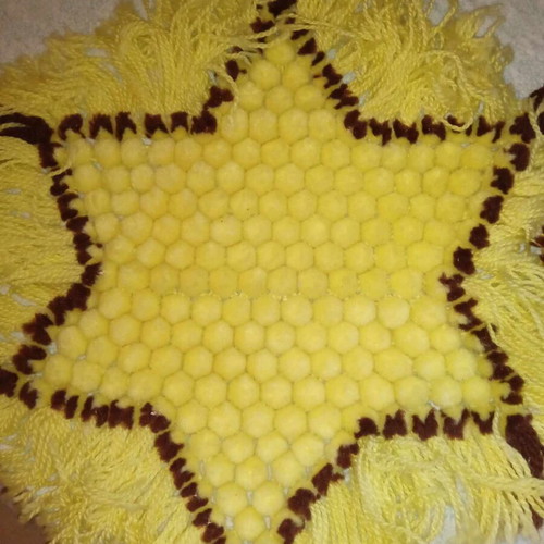 Knitted decorative star-shaped napkins 2 pcs yellow brown with fringes