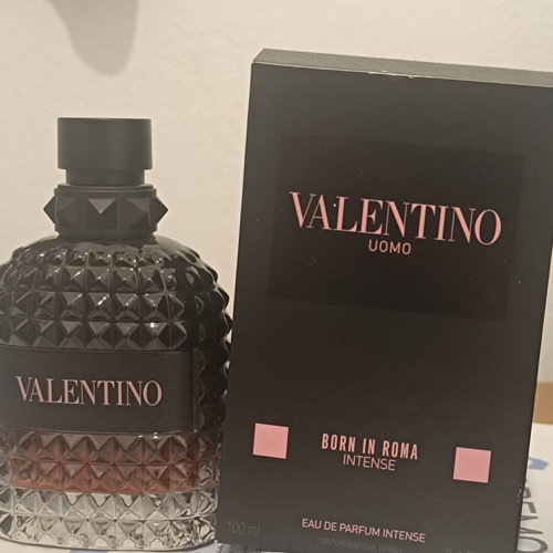 Valentino Uomo Born In Roma Intense Eau de Parfum 100ml like new