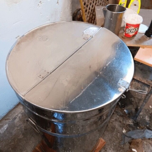 Stainless steel containers 100L like new, set with tap and plain