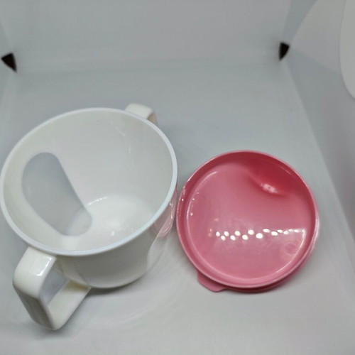 Training cup 150 ml with pink lid and double handles like new