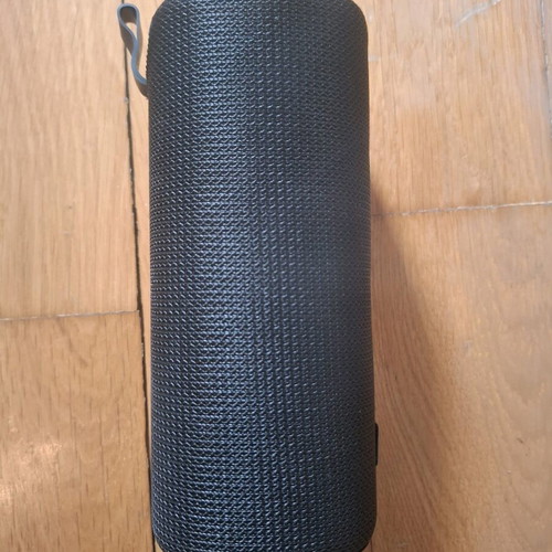 Bluetooth portable speaker like new with USB port