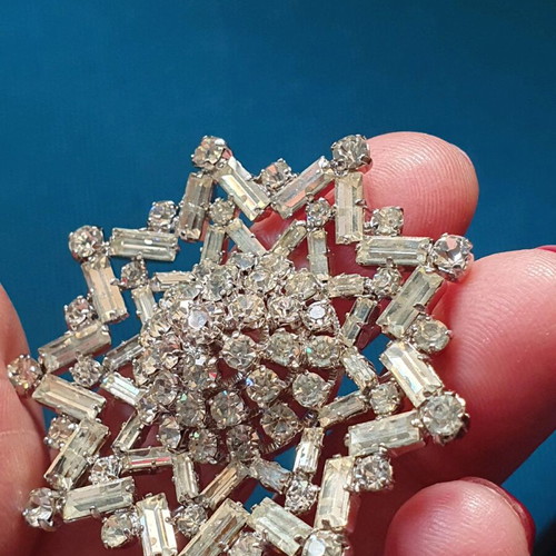 Vintage brooch Western Germany like new, silver with crystals