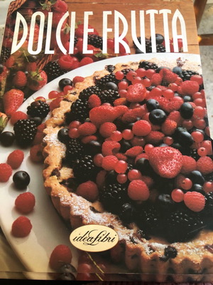 Cookbook for desserts in Italian