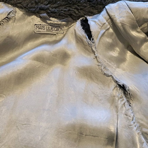 Vintage gray fur coat like new, with pockets and belt loops