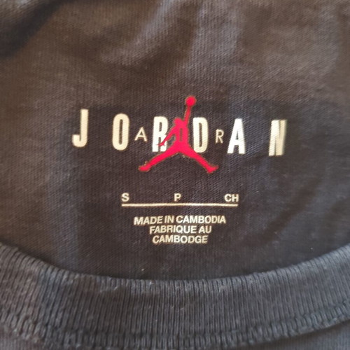 Jordan sleeveless shirt small size like new, grey