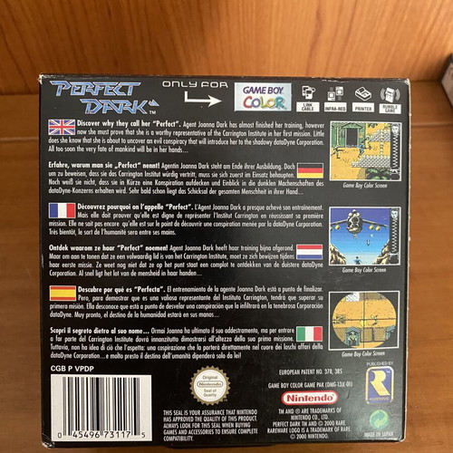 Perfect Dark Game Boy Color game boxed
