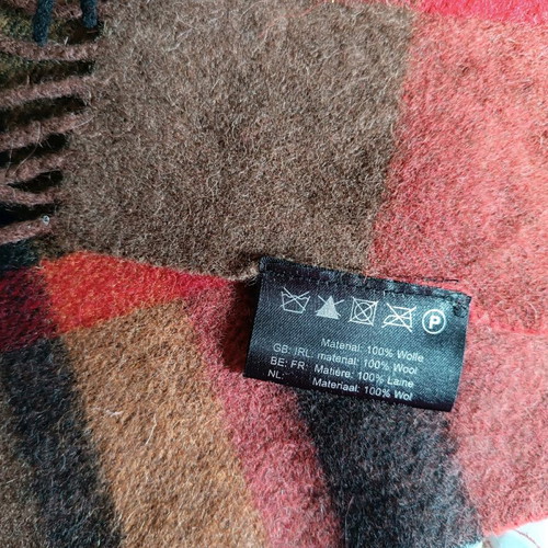 Wool scarf like new, multicolored