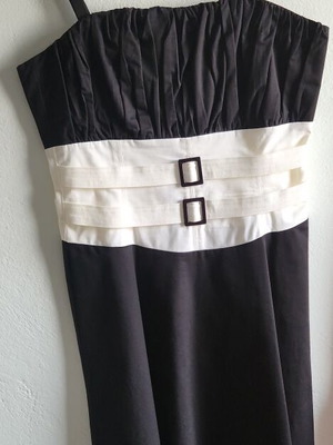 Forel black and white cocktail dress used, sleeveless, size 48
