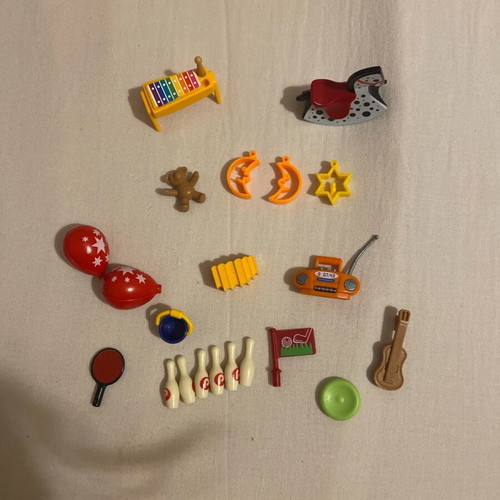 Playmobil used toys for children with musical instruments and accessories