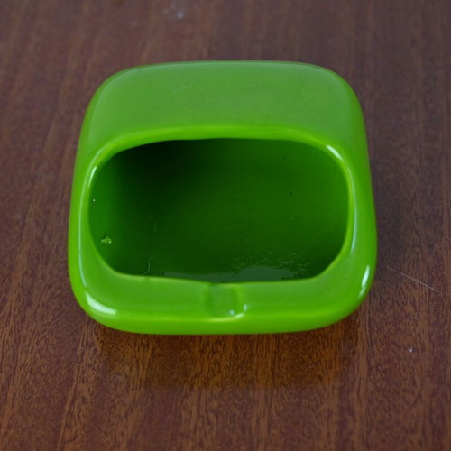 Vintage ceramic ashtray used, green color, 9 cm diameter