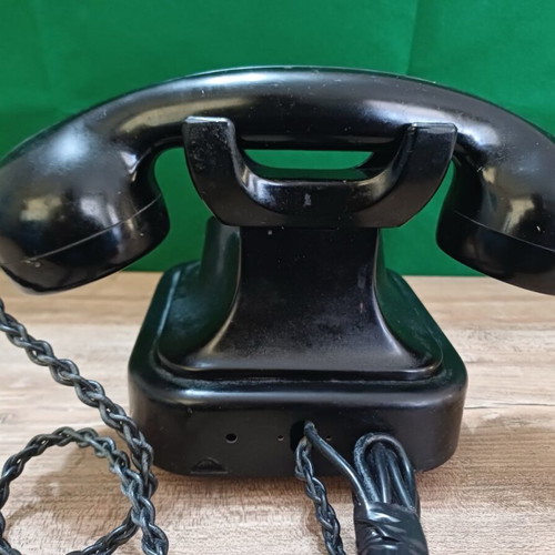 Vintage Siemens W28 metal telephone used, bakelite handset