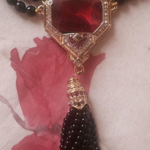 Necklace New With Black Pearls And Large Red Zircon