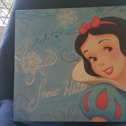 Snow White Art Print like new 35x35 cm