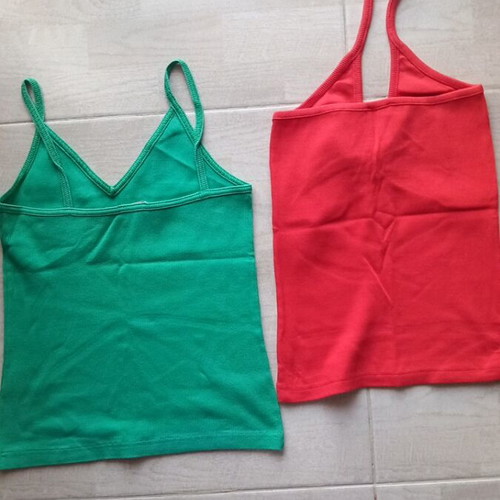Set of 2 Hyper tops size Small-Medium like new, green and orange