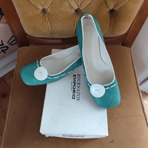 Leather heels turquoise, new, size 39