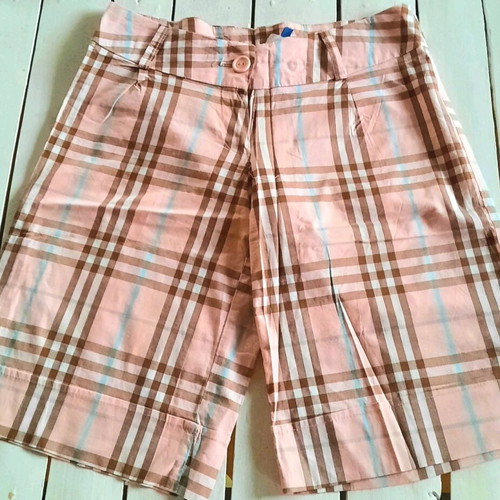 Pink checkered Libertee bermuda shorts new, sizes 38 and 40