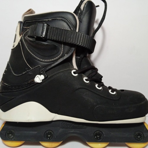 USD Realm roller skates size 40 like new
