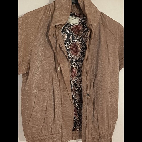 Pink Woman beige vest with zipper and elastic waist like new