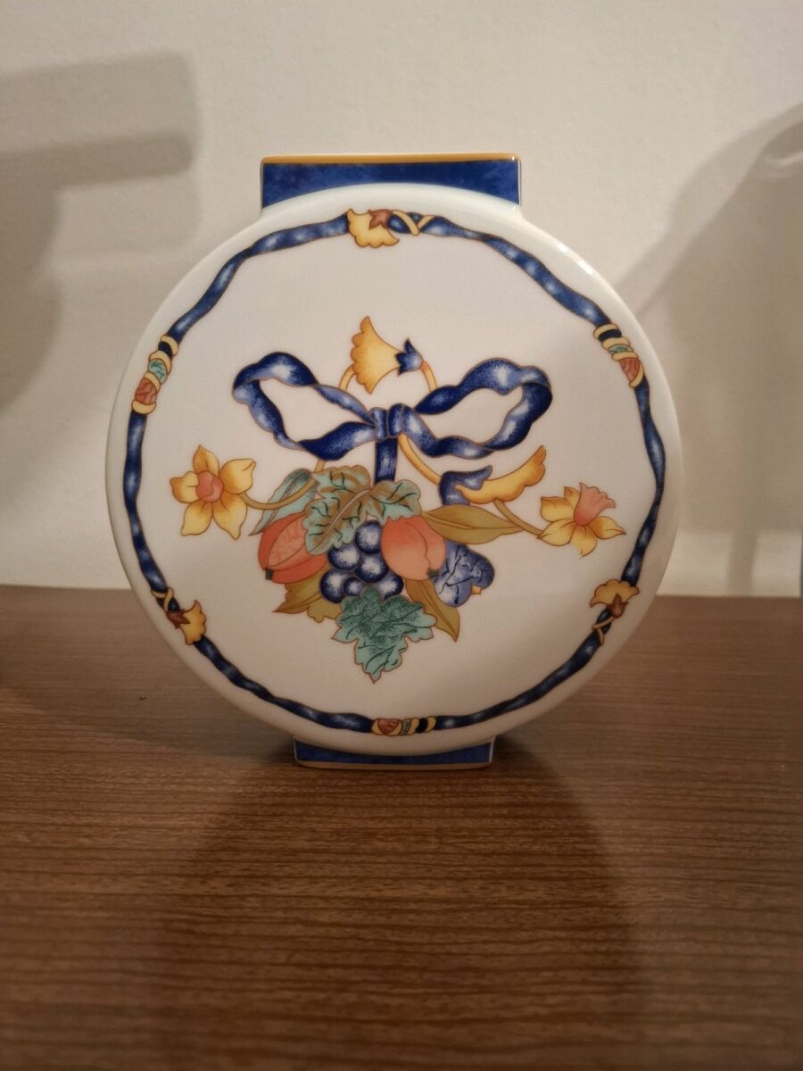 Porcelain Vase Limoges Bernardaud Model… - € 90,00 - Vendora.cy